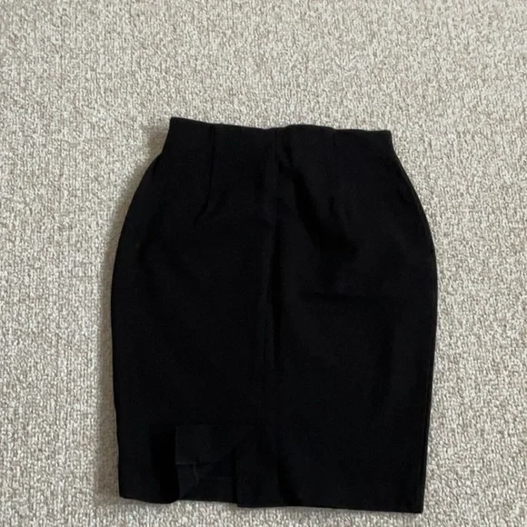 Ricki’s slim pencil skirt. Pull on. - Picture 3 of 7